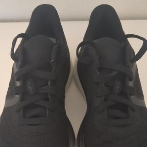 Women's Size 7 Lululemon Blissfeel Run Shoe